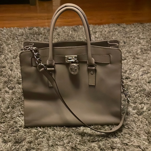 Grey purse - Picture 1 of 1